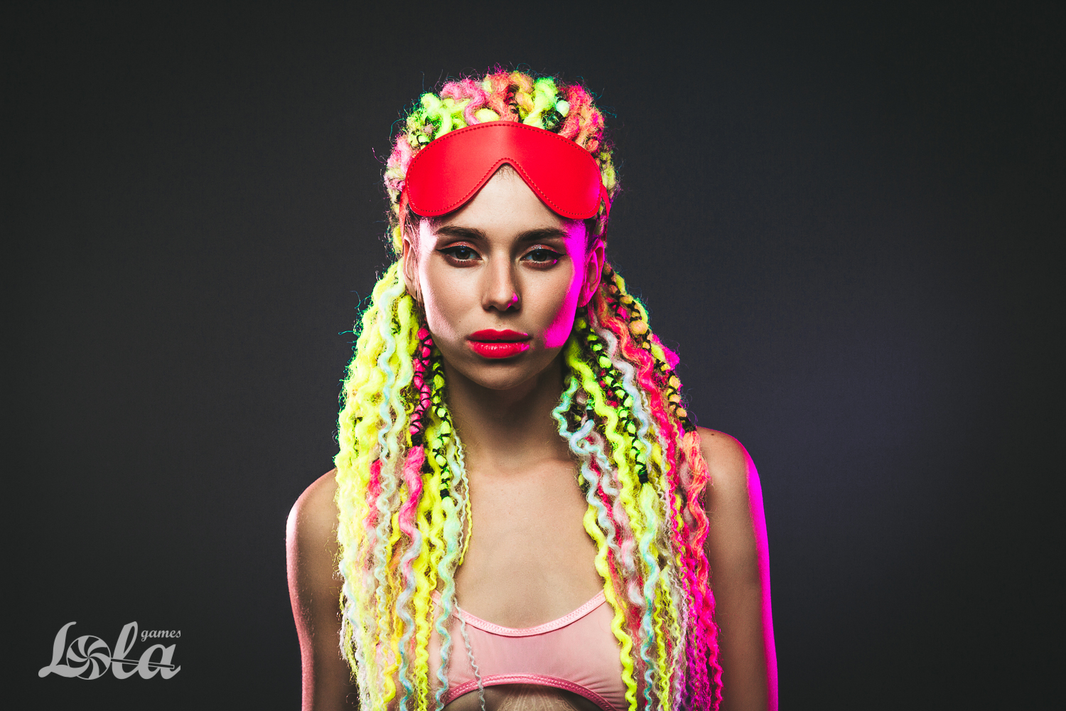 Маска Party Hard Shy Red 1141-01lola