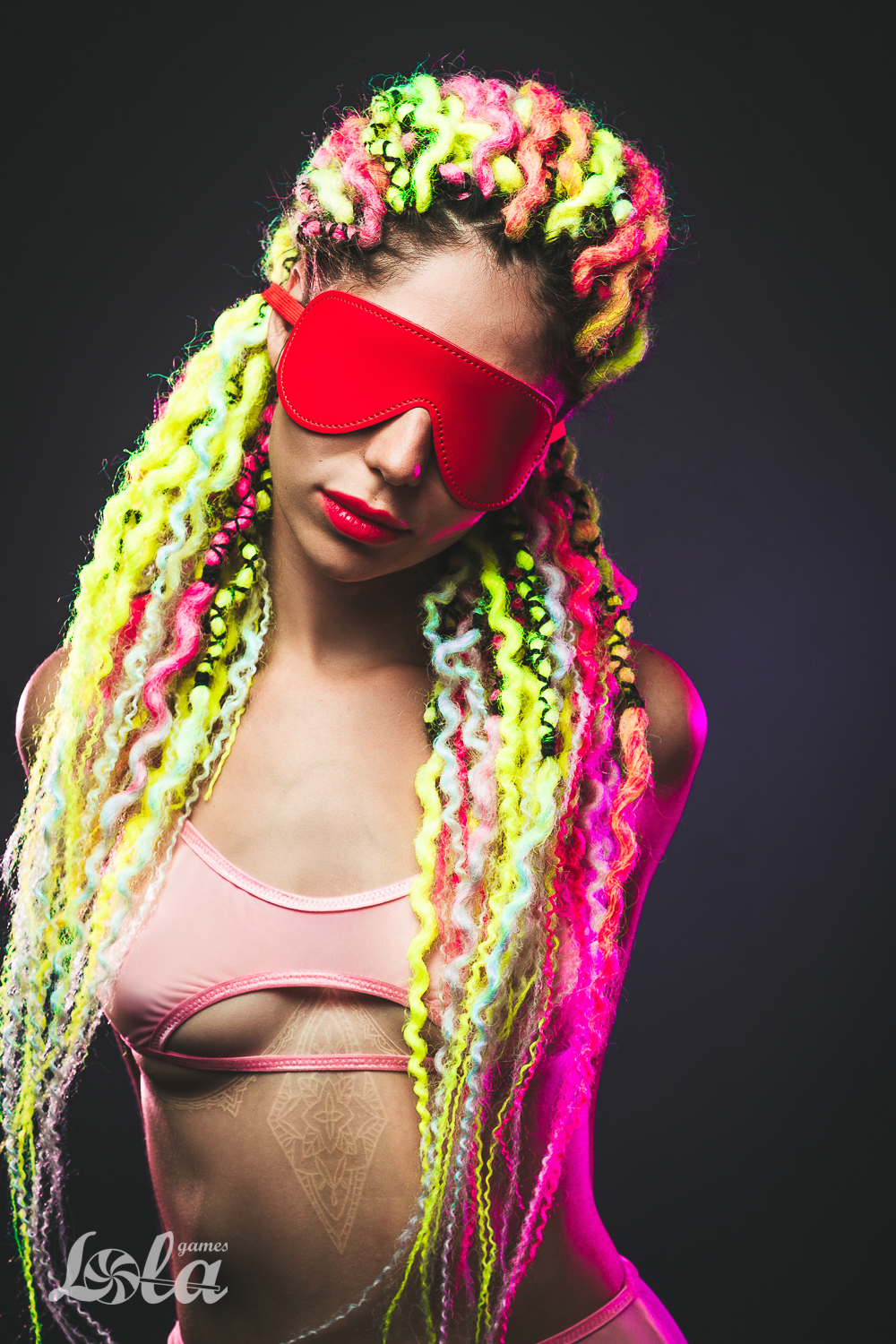 Маска Party Hard Shy Red 1141-01lola