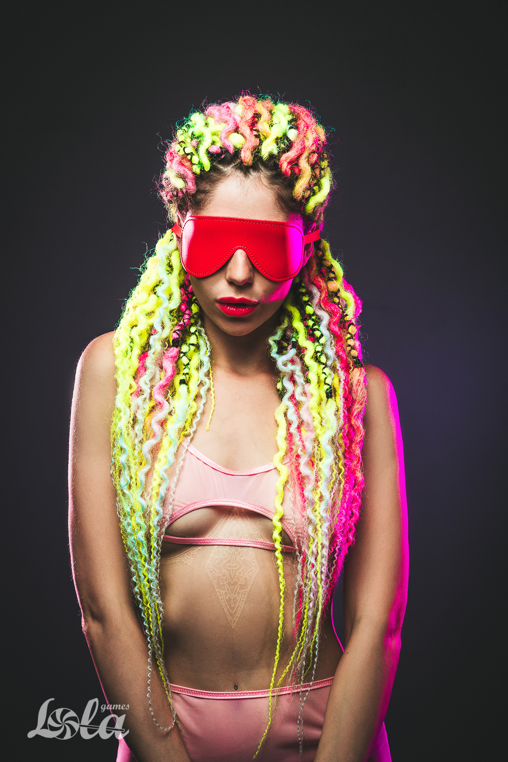 Маска Party Hard Shy Red 1141-01lola