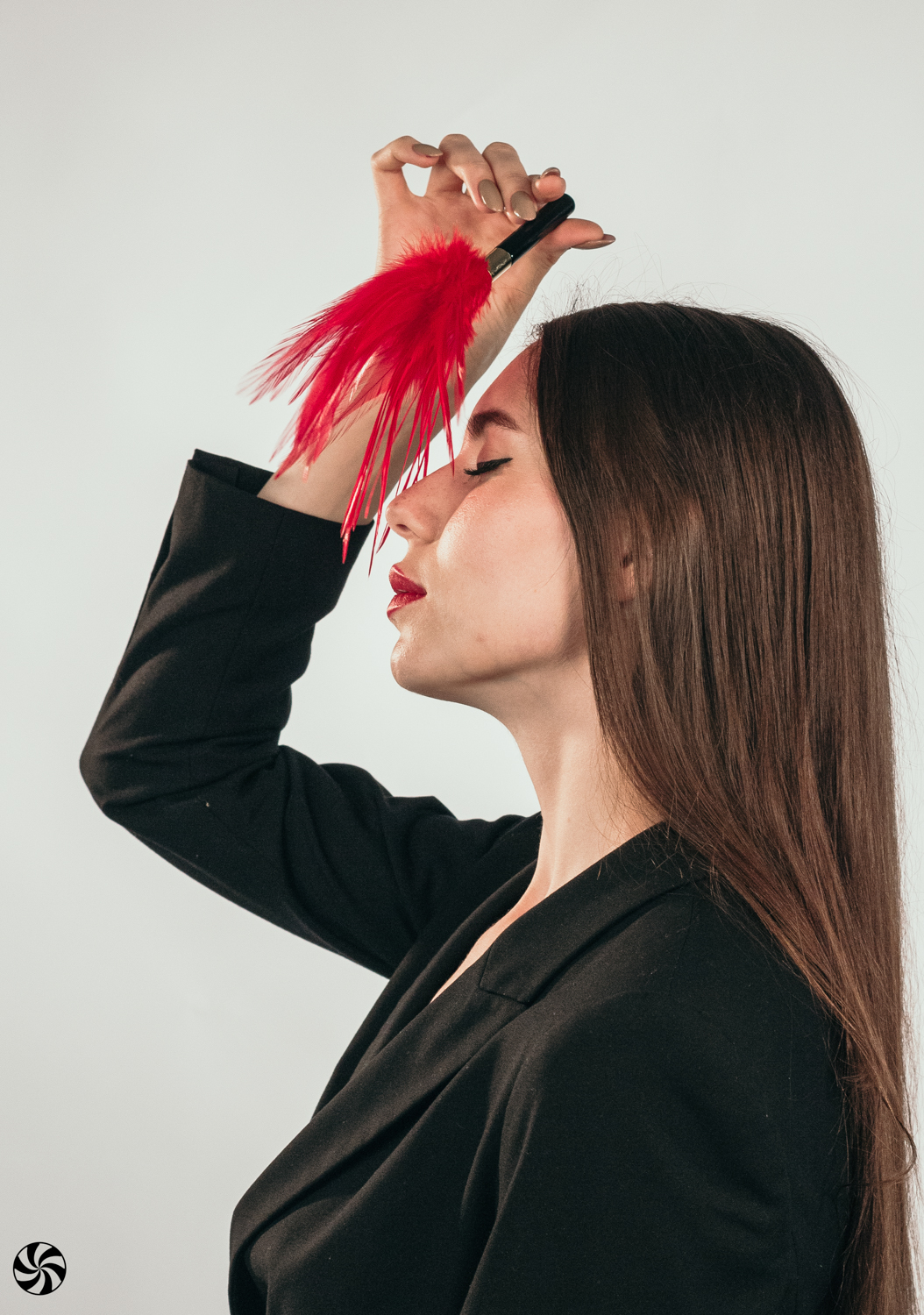 Тиклер Burlesque Plume Red 1082-01lola