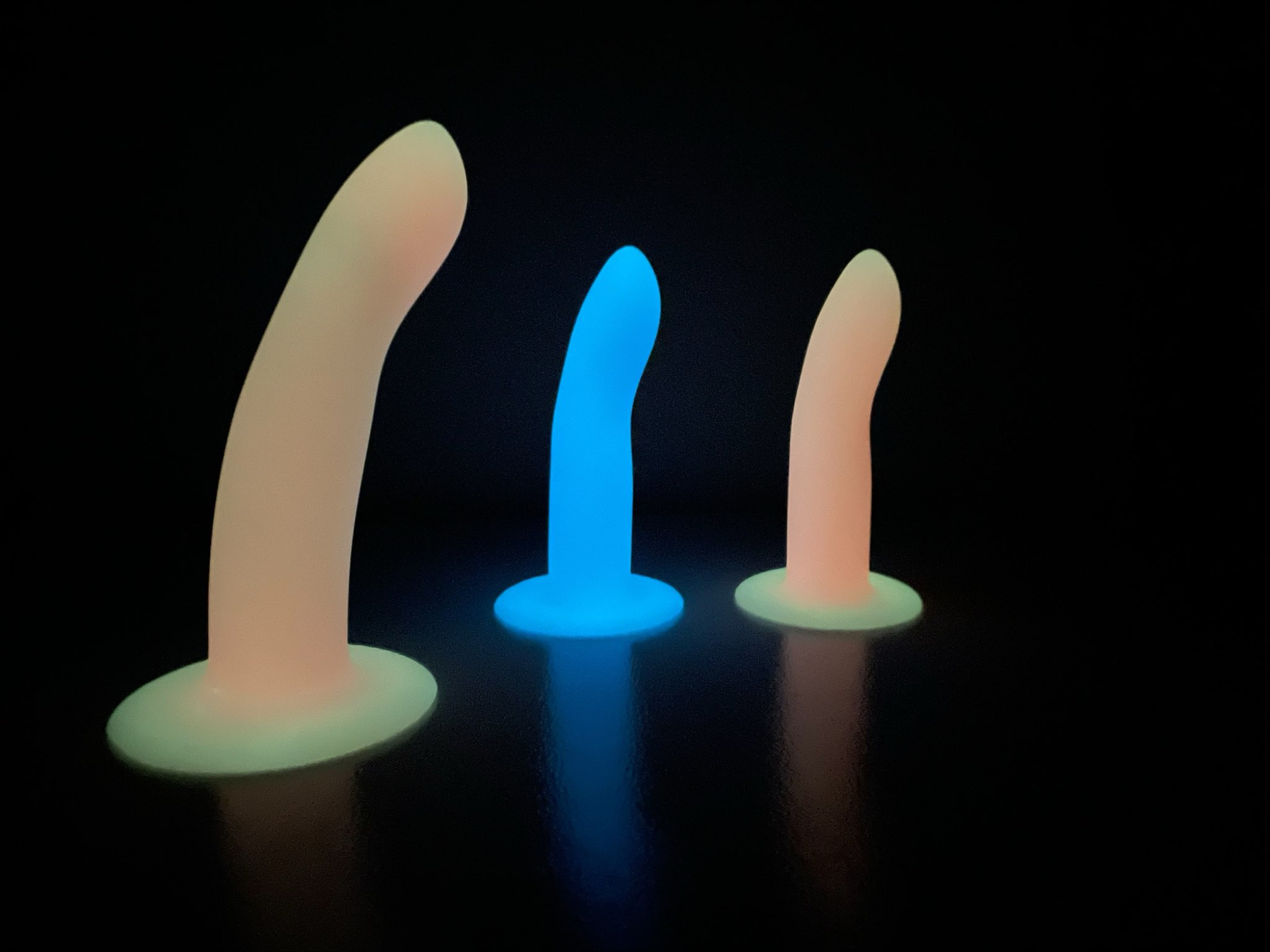 Светящийся в темноте дилдо Techno Neon Driver 5012-02lola