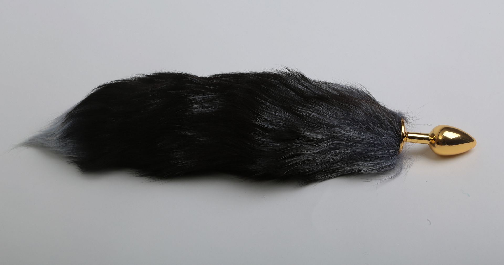 Хвост Королевская лиса с золотой пробкой 47077-3MM
