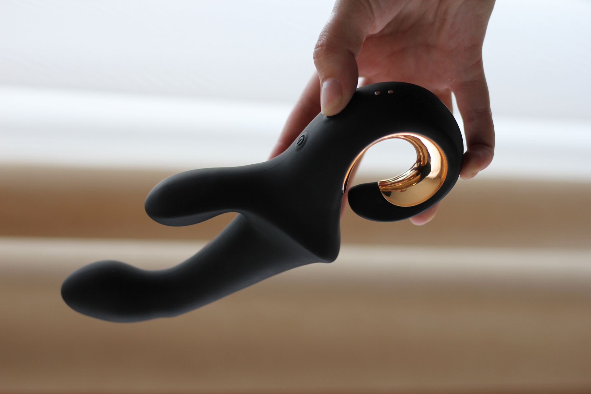 Вибратор кролик Mystery 26014LS